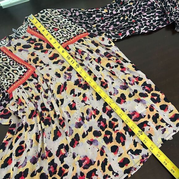 Blink London Joelle Leopard Peasant Blouse Multicolor Women’s Size M - Picture 13 of 15